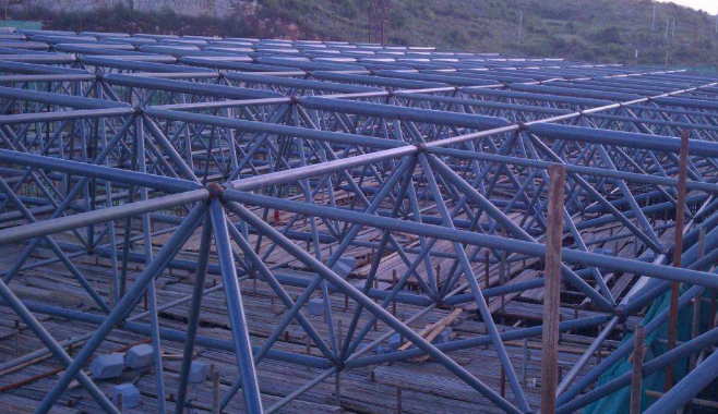 绥化概述网架加工公司对网架保温隔热的办法